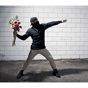 Flower thrower (Nick Stern)